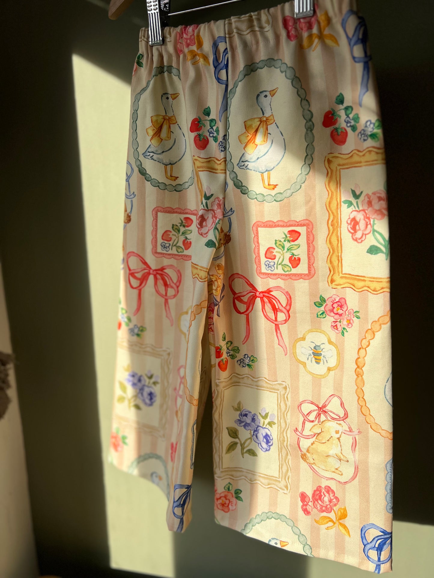 Wide leg whimsical stretch Jeans